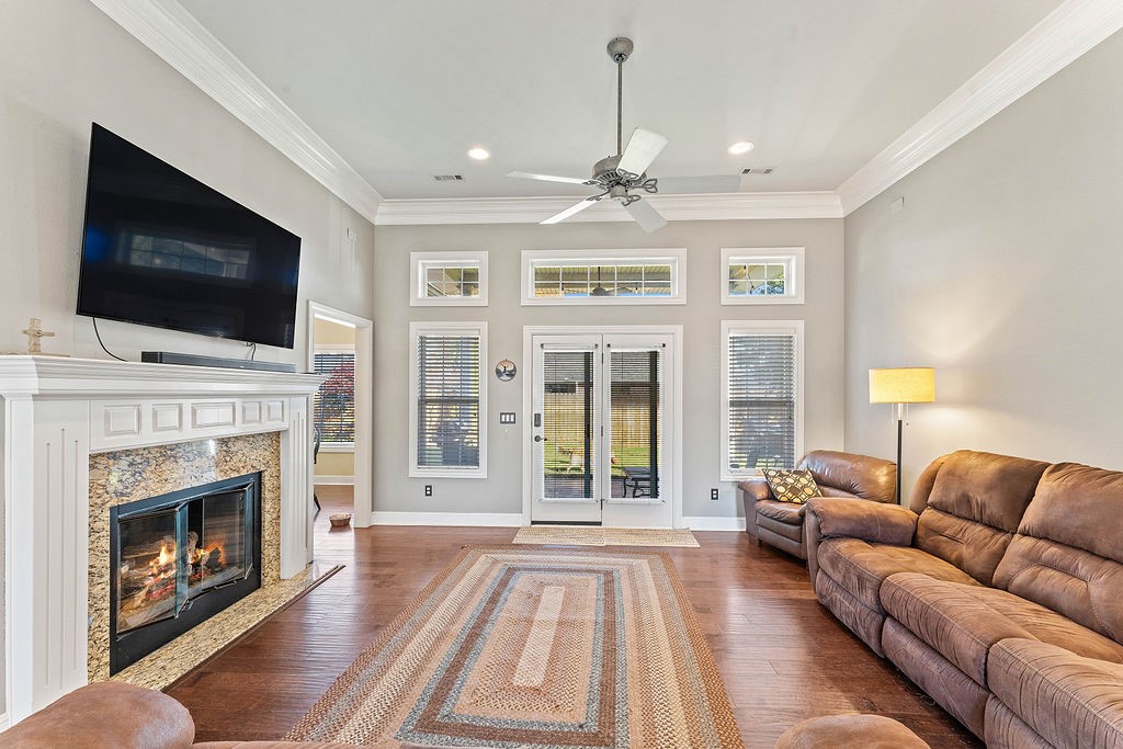 property viewer photo 18