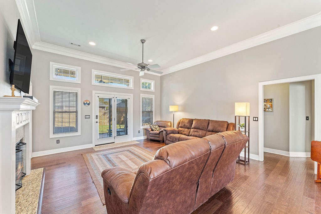 property viewer photo 19