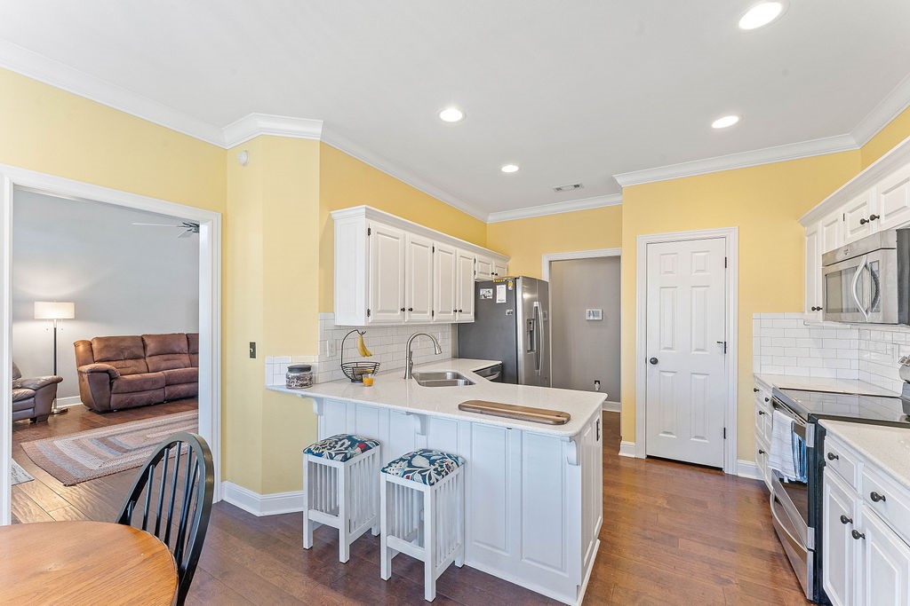 property viewer photo 24