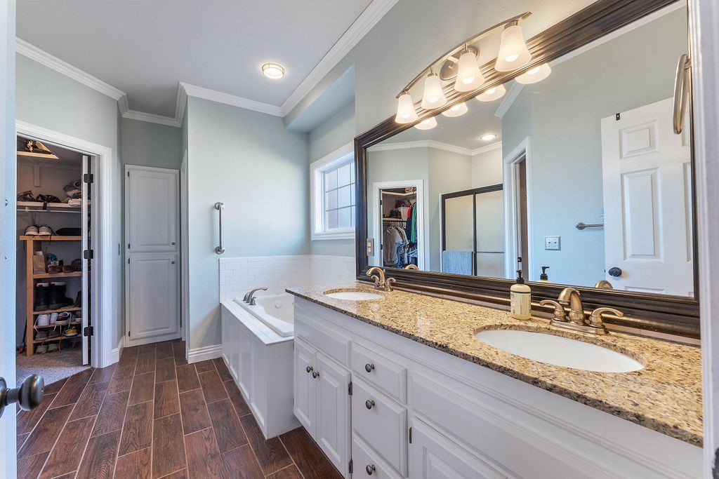 property viewer photo 33