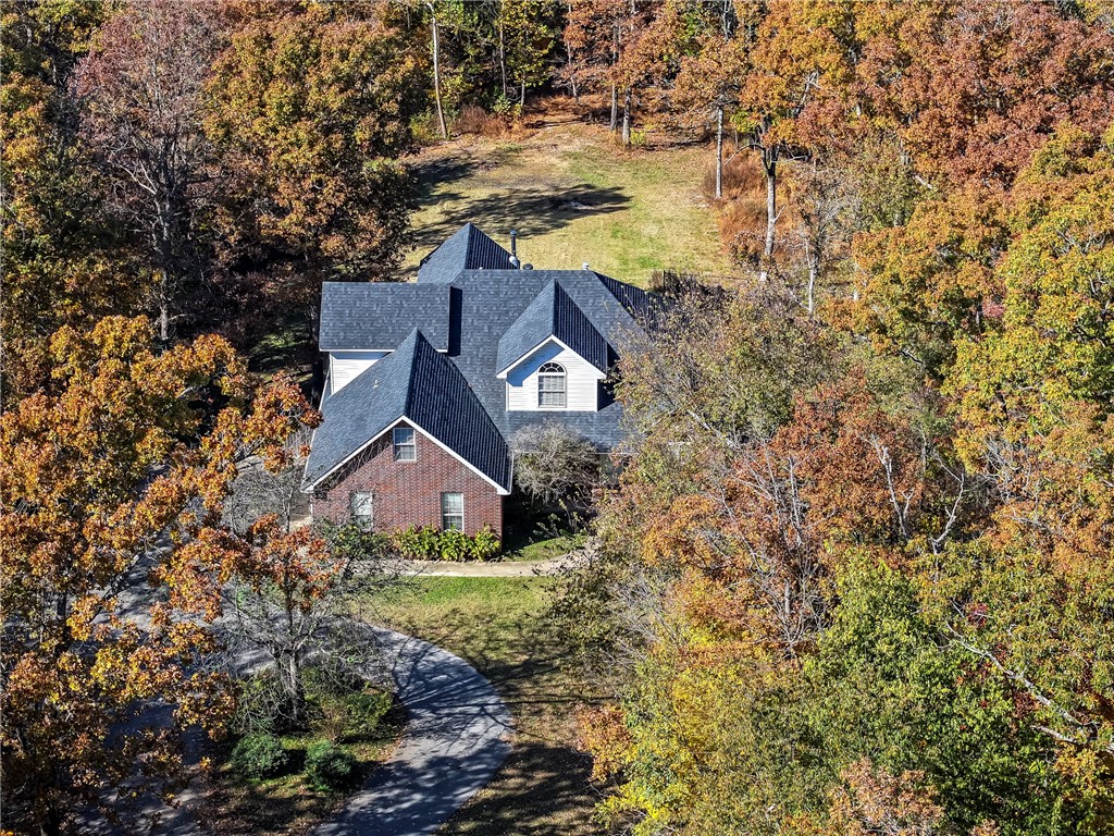 main property photo 32