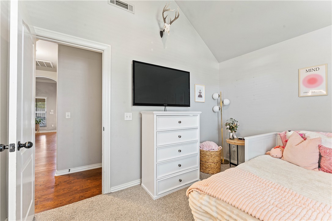 property viewer photo 20