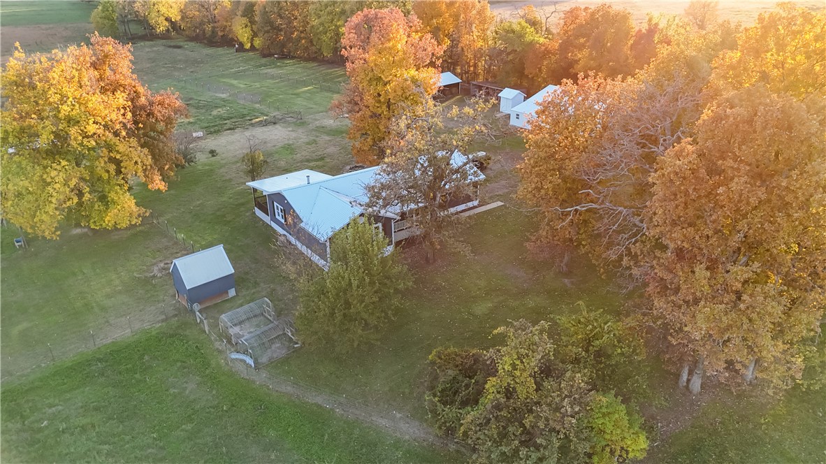main property photo 11
