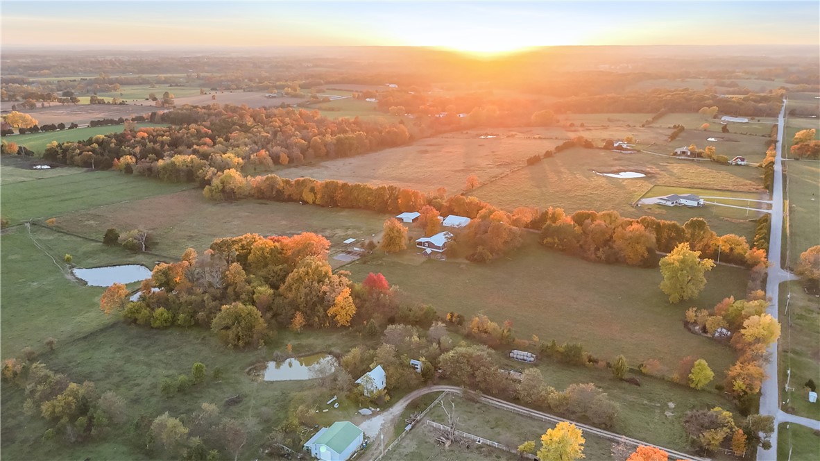 main property photo 40