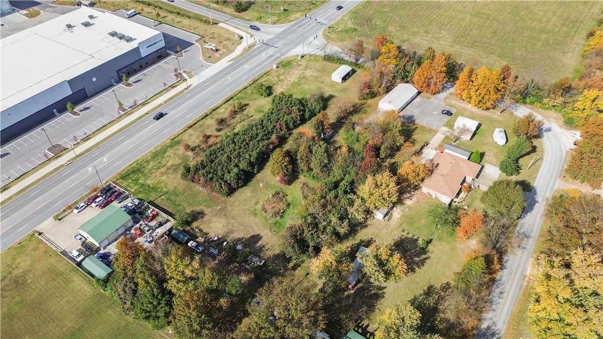 main property photo 11