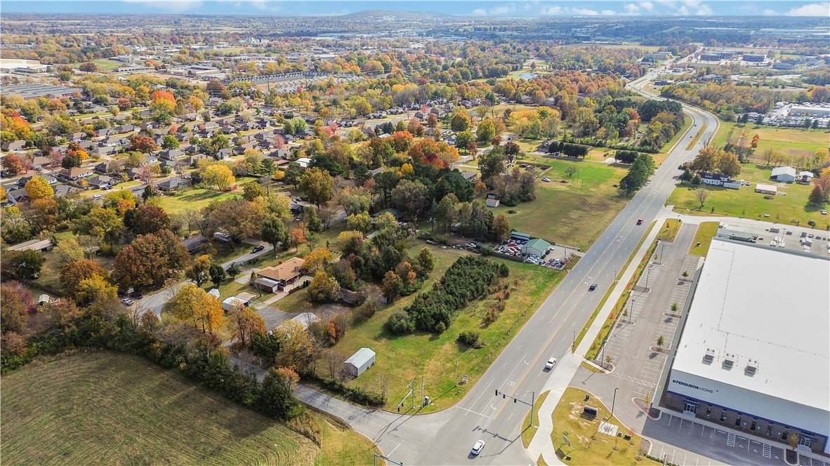main property photo 16