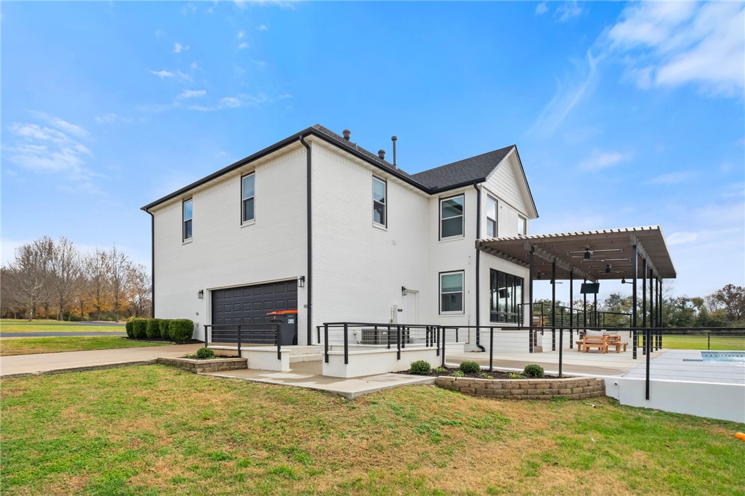 main property photo 35