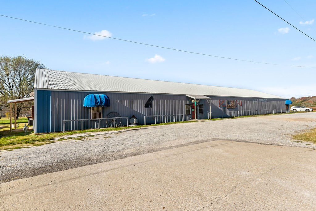 main property photo 20