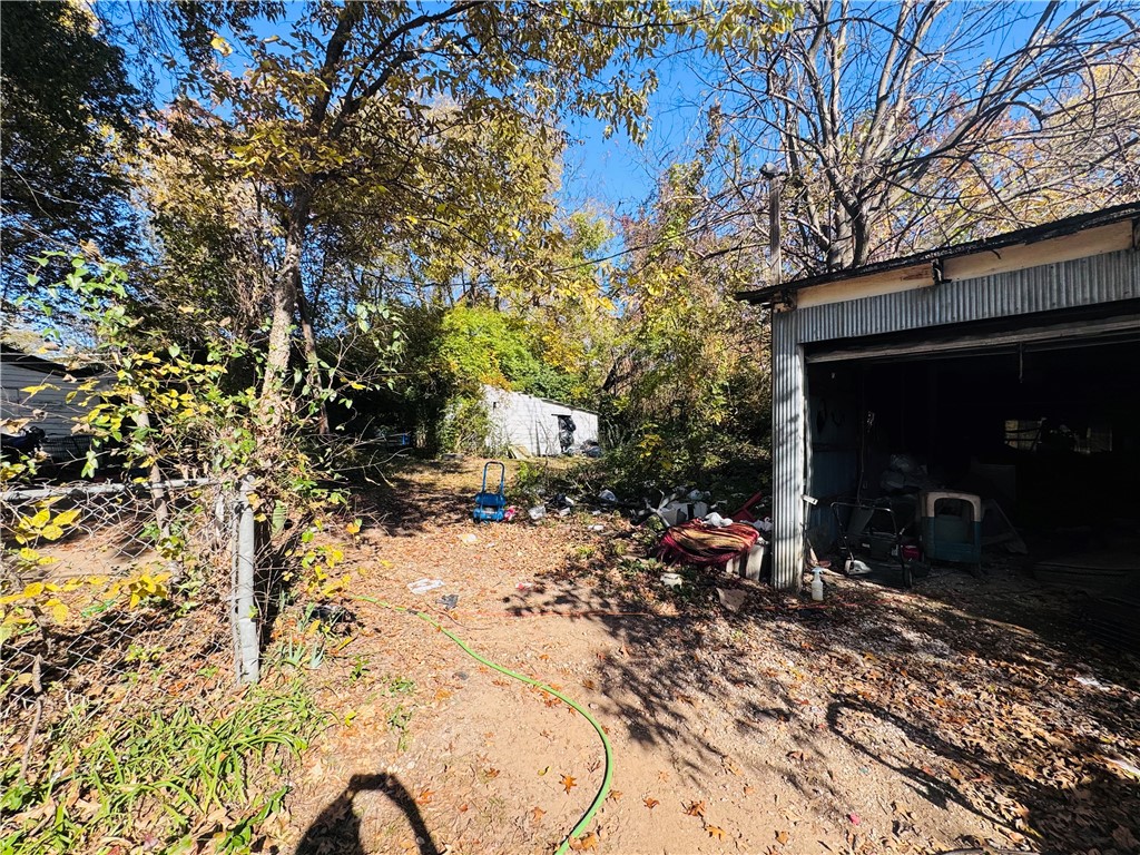 main property photo 8