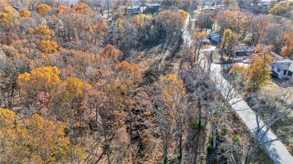 main property photo 11