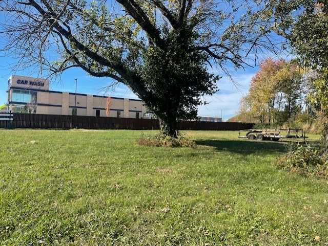 main property photo 13
