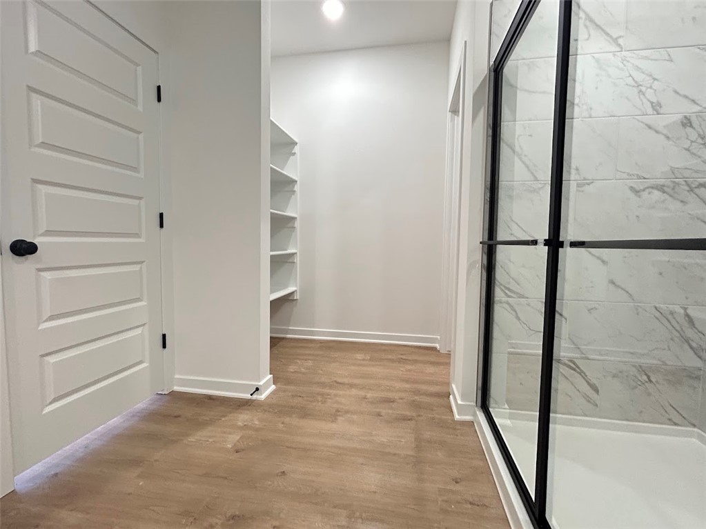 property viewer photo 10