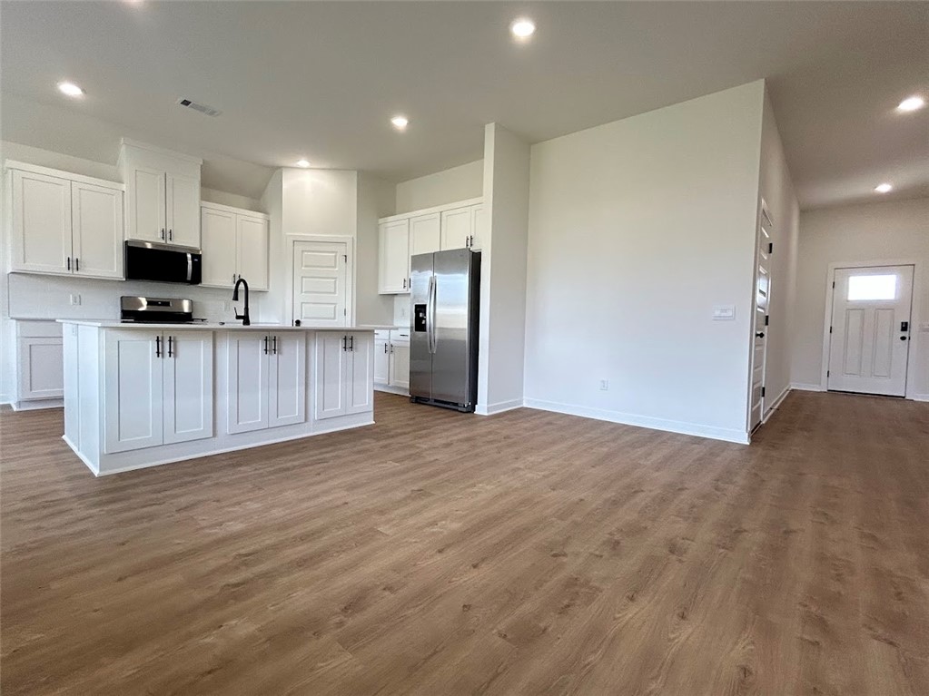 property viewer photo 3