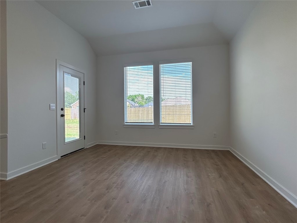 property viewer photo 4