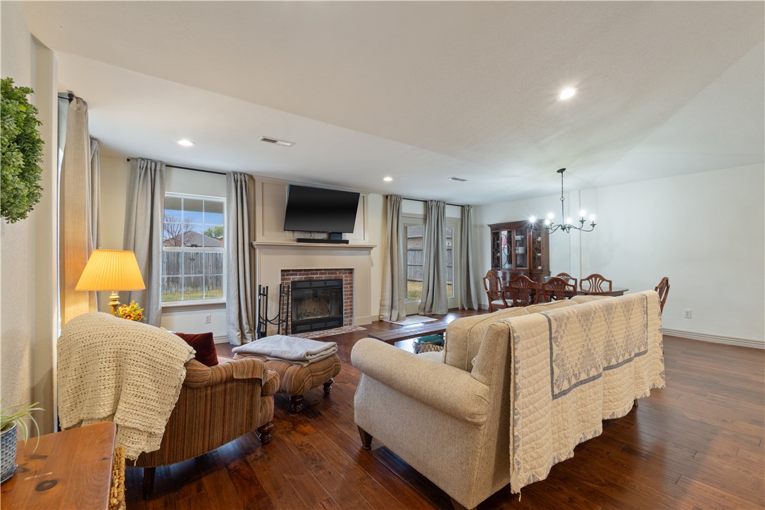 property viewer photo 3