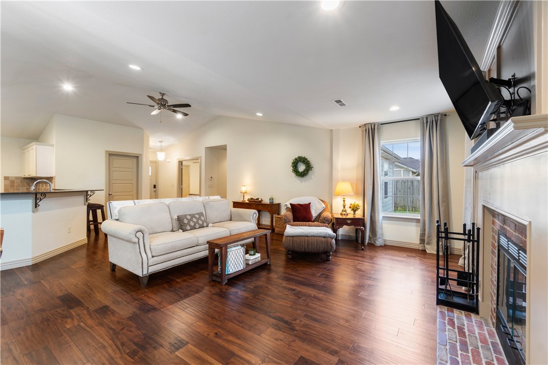 property viewer photo 5