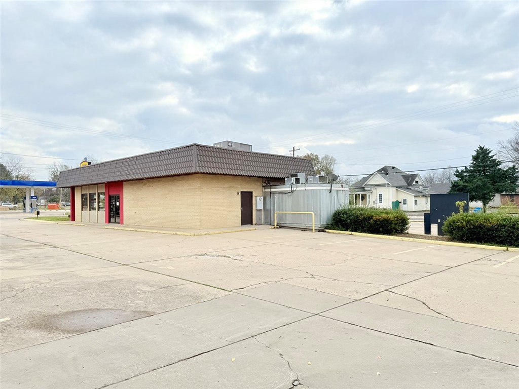 main property photo 12