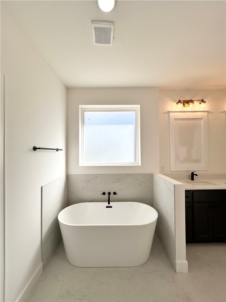 property viewer photo 23
