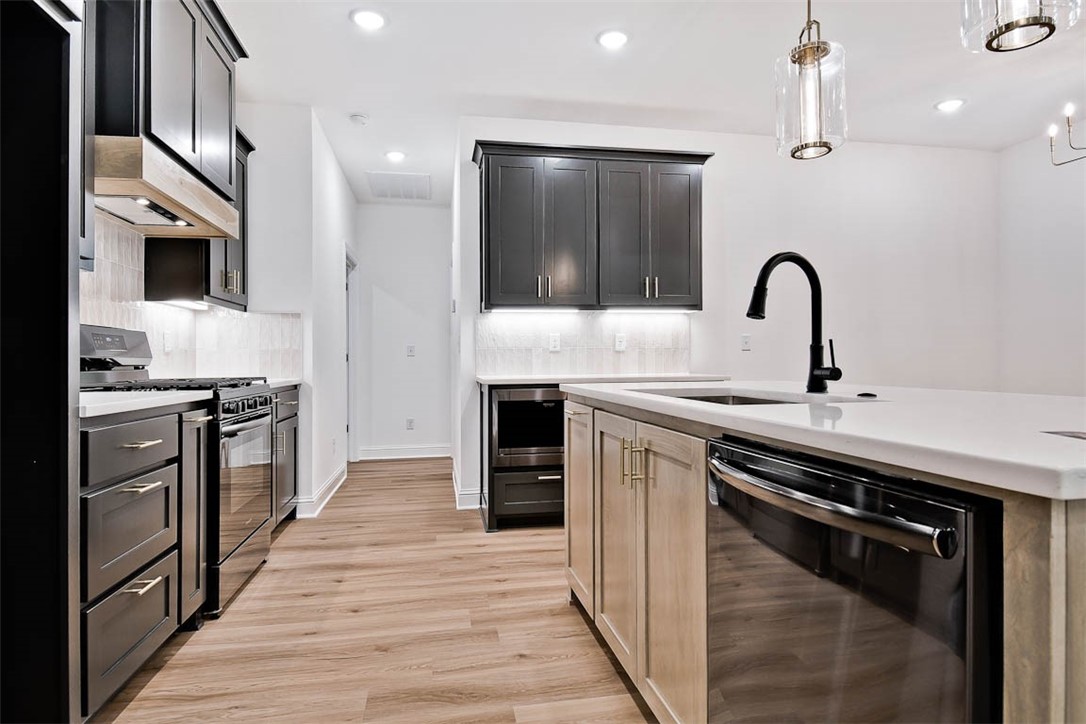 property viewer photo 5