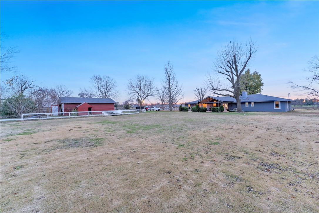 main property photo 25