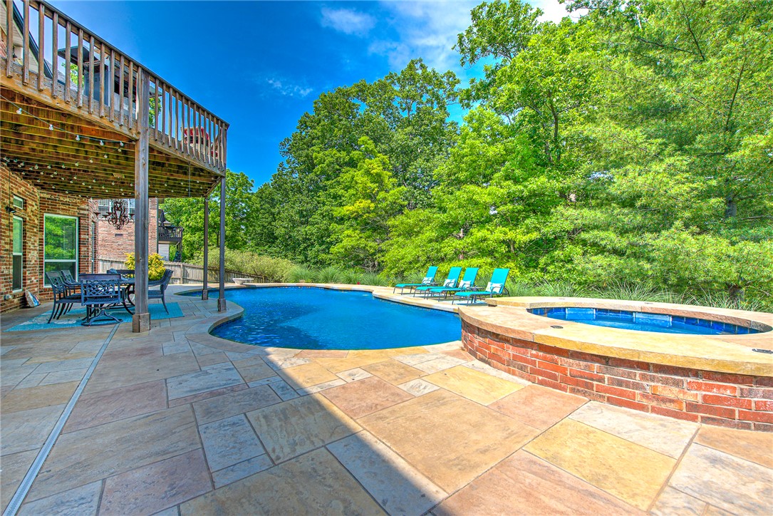 main property photo 38