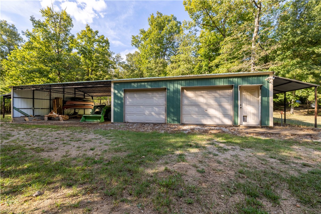 main property photo 31