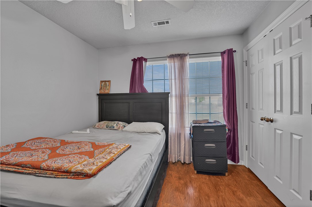 property viewer photo 11