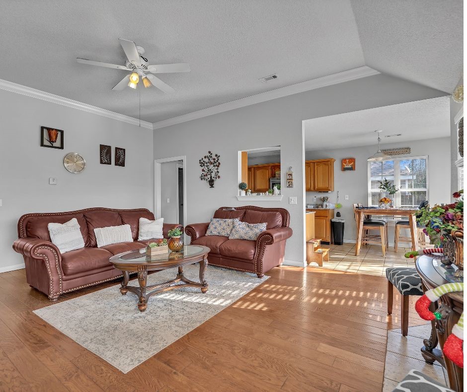 property viewer photo 2