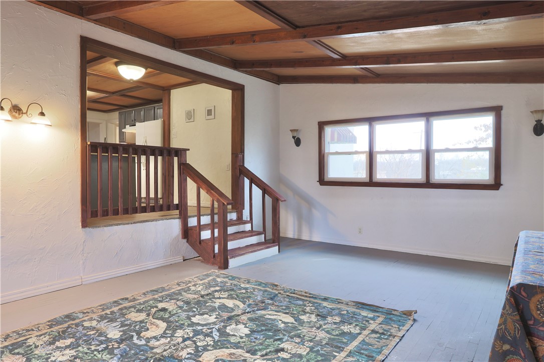 property viewer photo 3