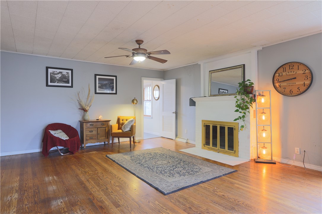 property viewer photo 5