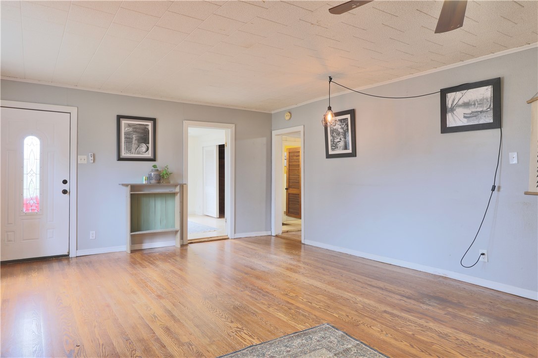 property viewer photo 9