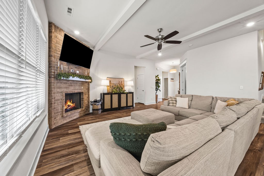 property viewer photo 18