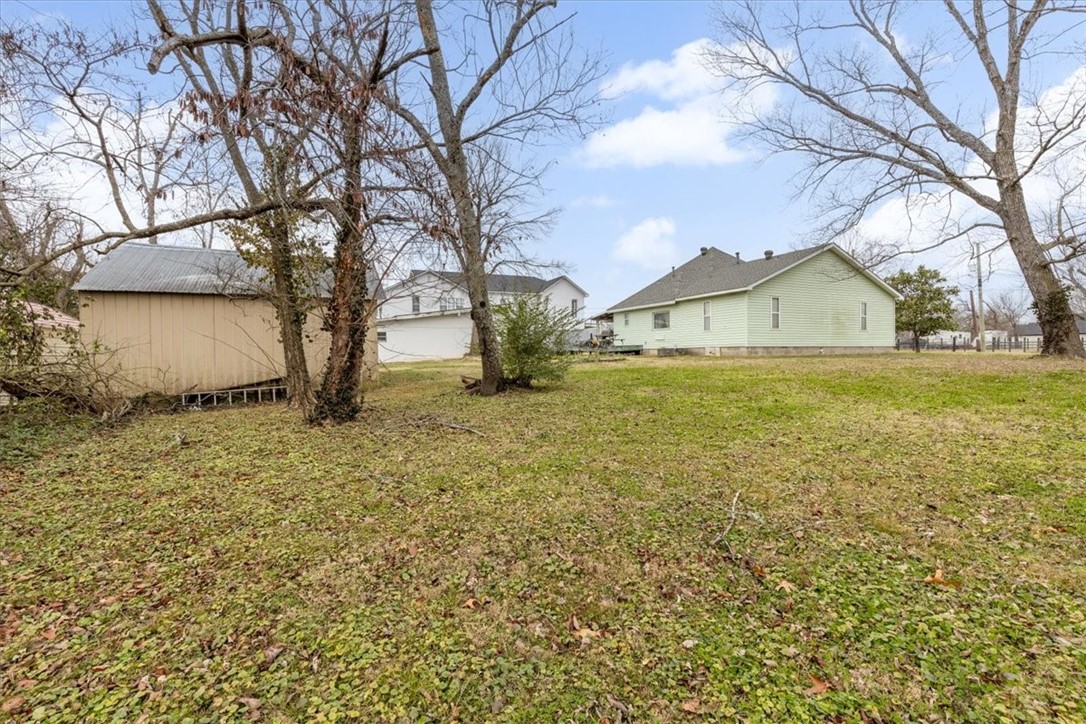 main property photo 7