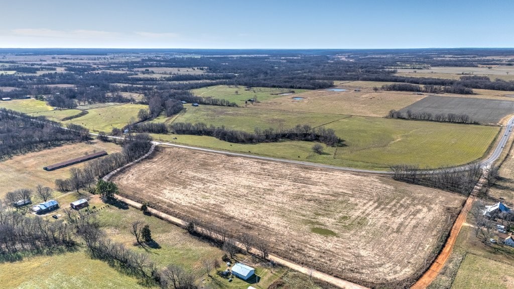 main property photo 16