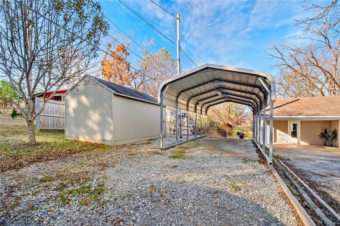 main property photo 26