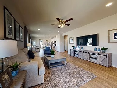 property viewer photo 4