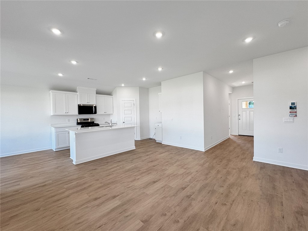 property viewer photo 2