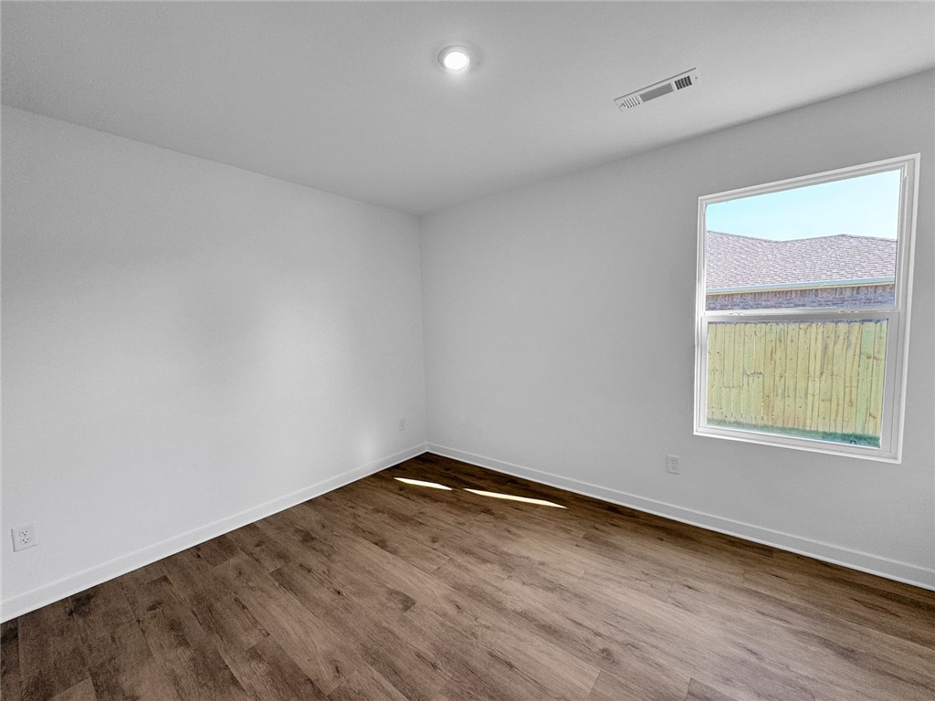 property viewer photo 9