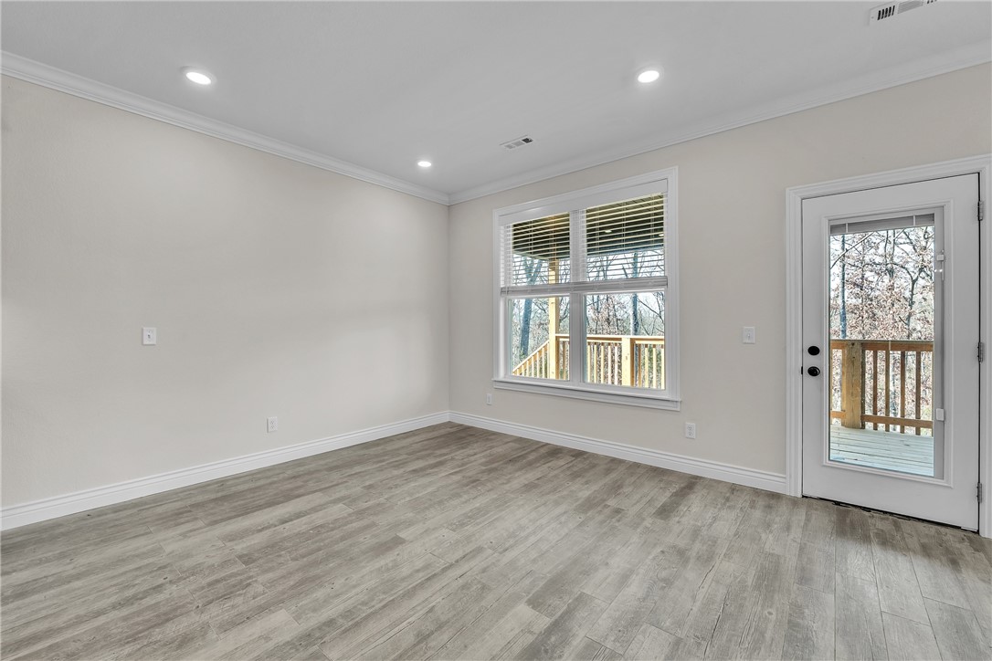 property viewer photo 18