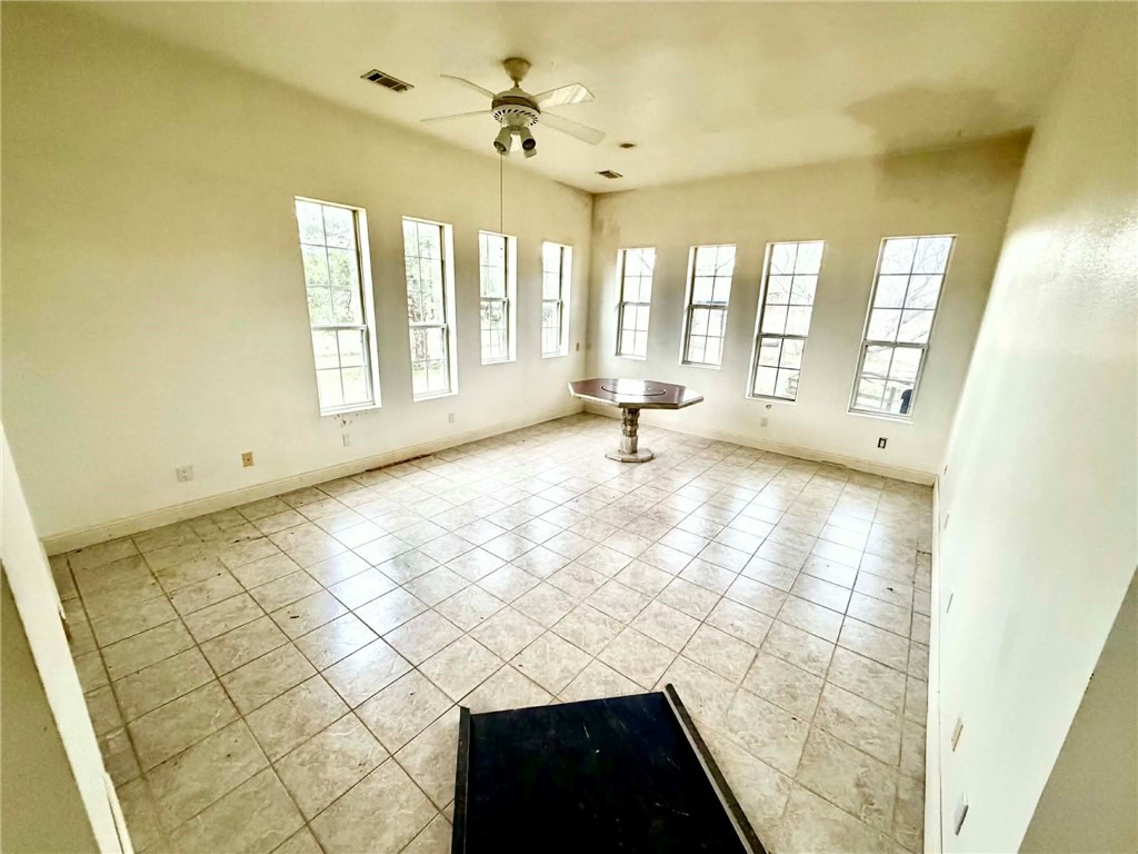 property viewer photo 13