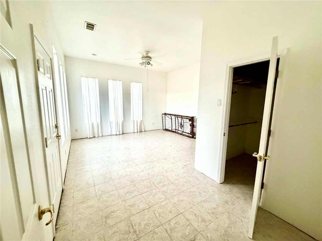 property viewer photo 16