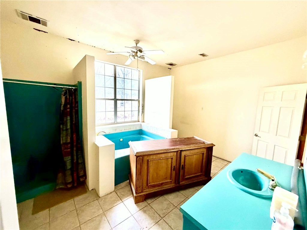property viewer photo 18