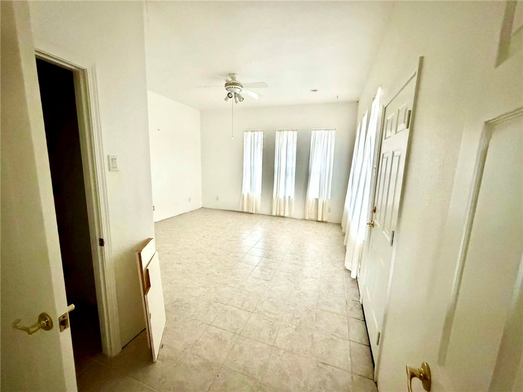 property viewer photo 19
