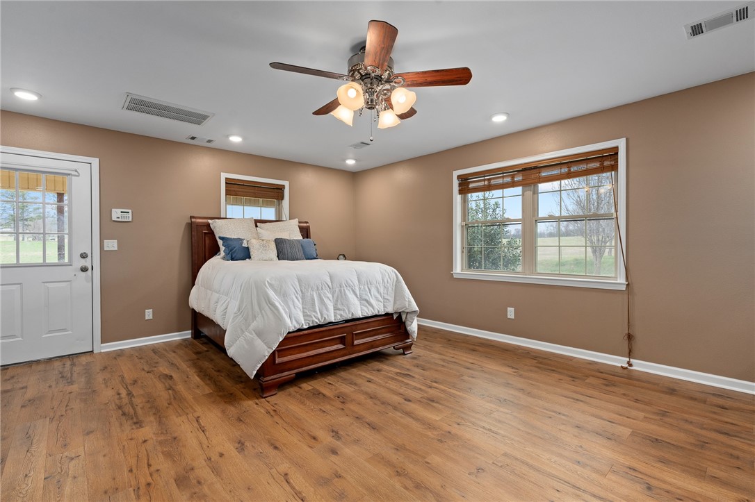 property viewer photo 34