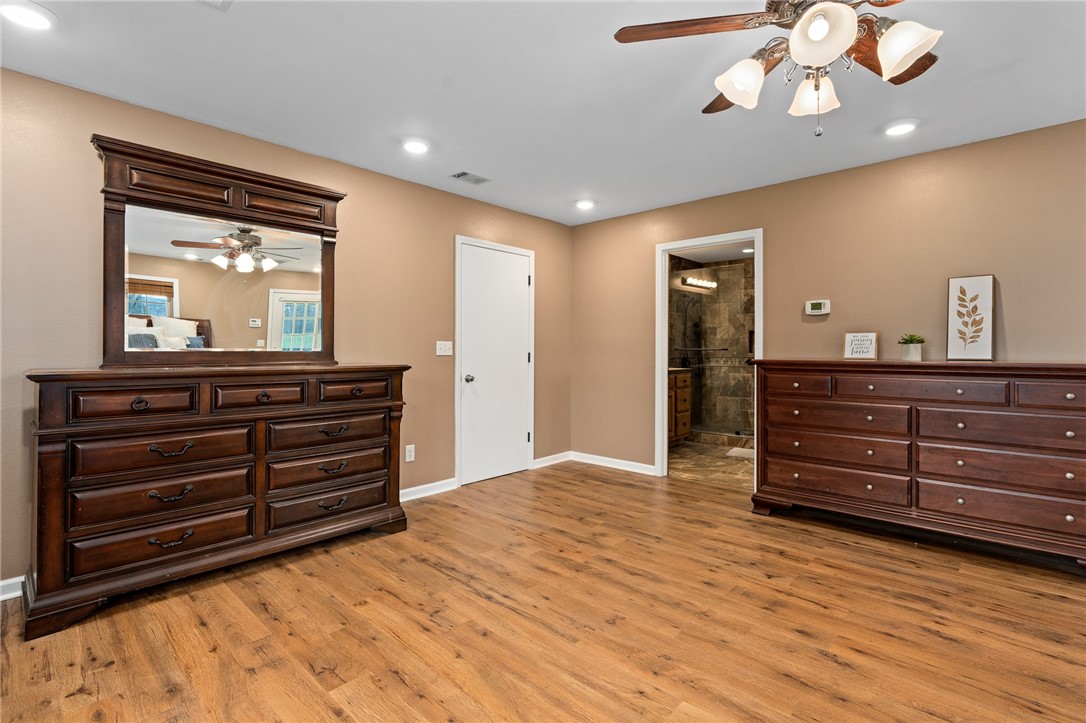 property viewer photo 35