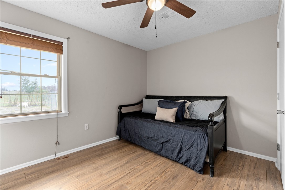 property viewer photo 40