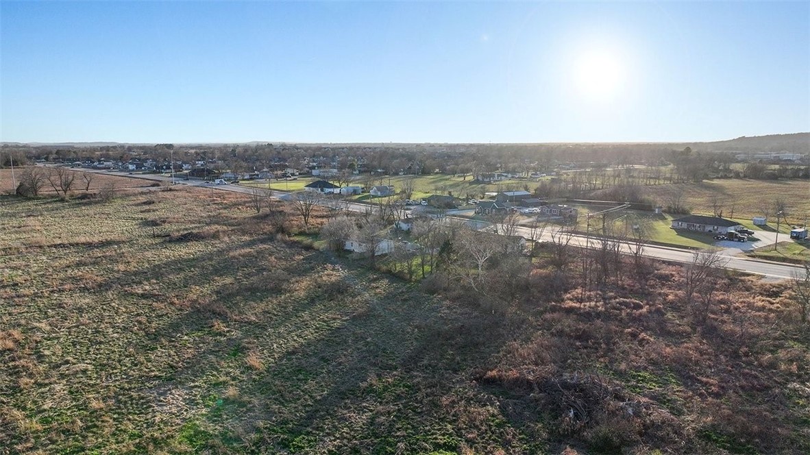 main property photo 9