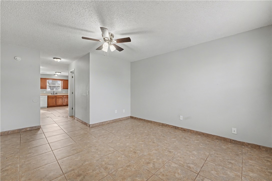 property viewer photo 13