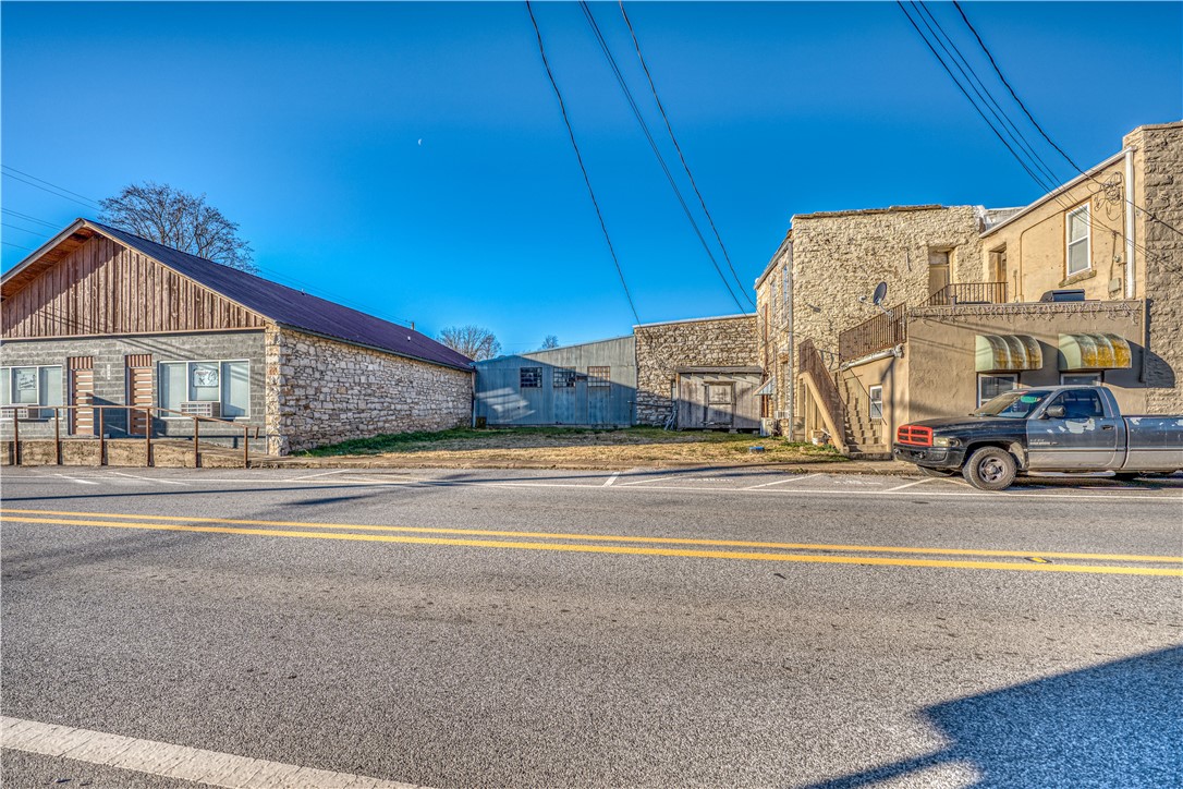 main property photo 18