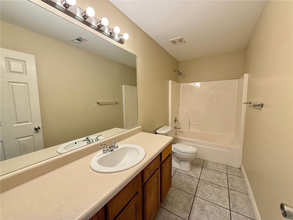 property viewer photo 3